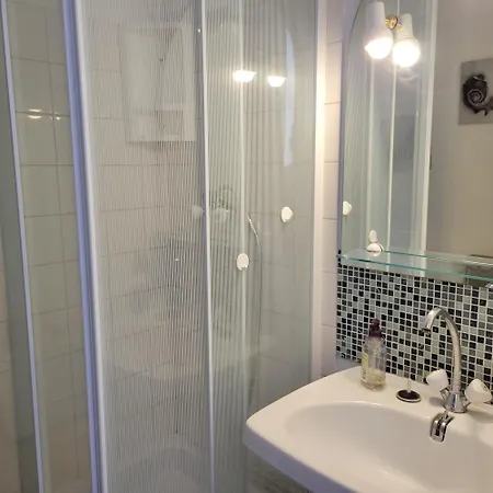 Studio-2 Personnes-residence Le Pharo, Vue Piscine Port * אגדה